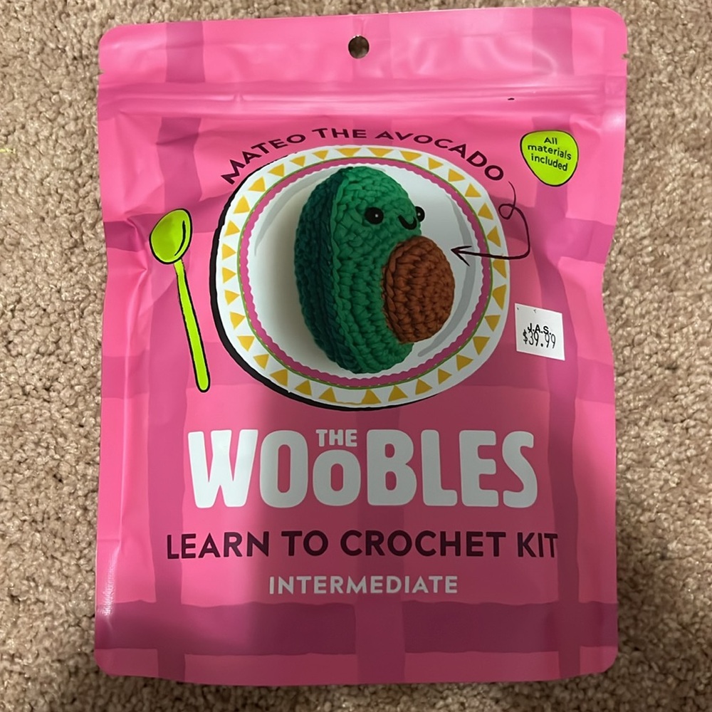 The Woobles avocado crochet kit🥑🥑 - Picture 3 of 7